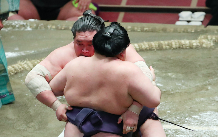 大相撲夏場所 向正面の女性が北川大介のタオルを掲げ大炎上 出禁にしろや 怒りが収まらない ガジェット通信 Getnews 大相撲夏場所 向正面の女性が北川大介のタオルを掲げ大炎上 出禁にしろや 怒りが収まらない ガジェット通信 Getnews